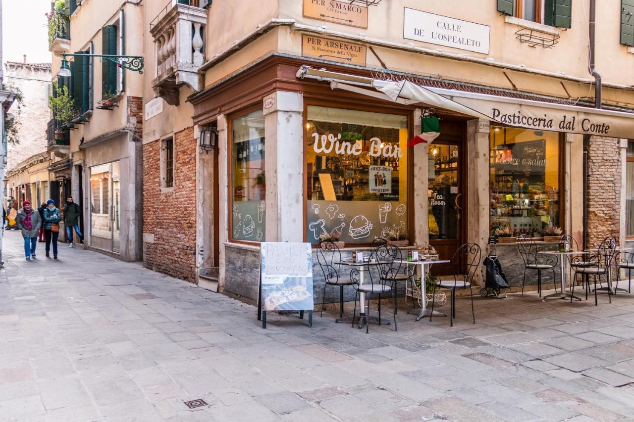 Doge'S Pantheon & St.Mark School In Hidden Venezia Esterno foto