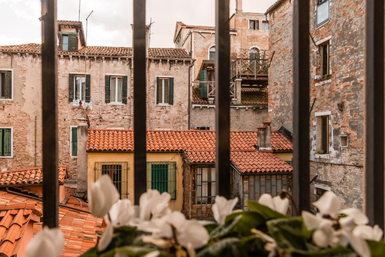 Doge'S Pantheon & St.Mark School In Hidden Venezia Esterno foto